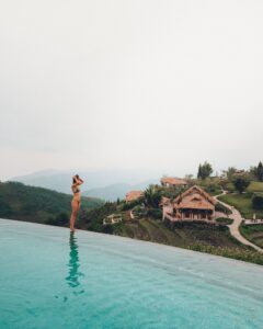 girl on sapa infinity pool