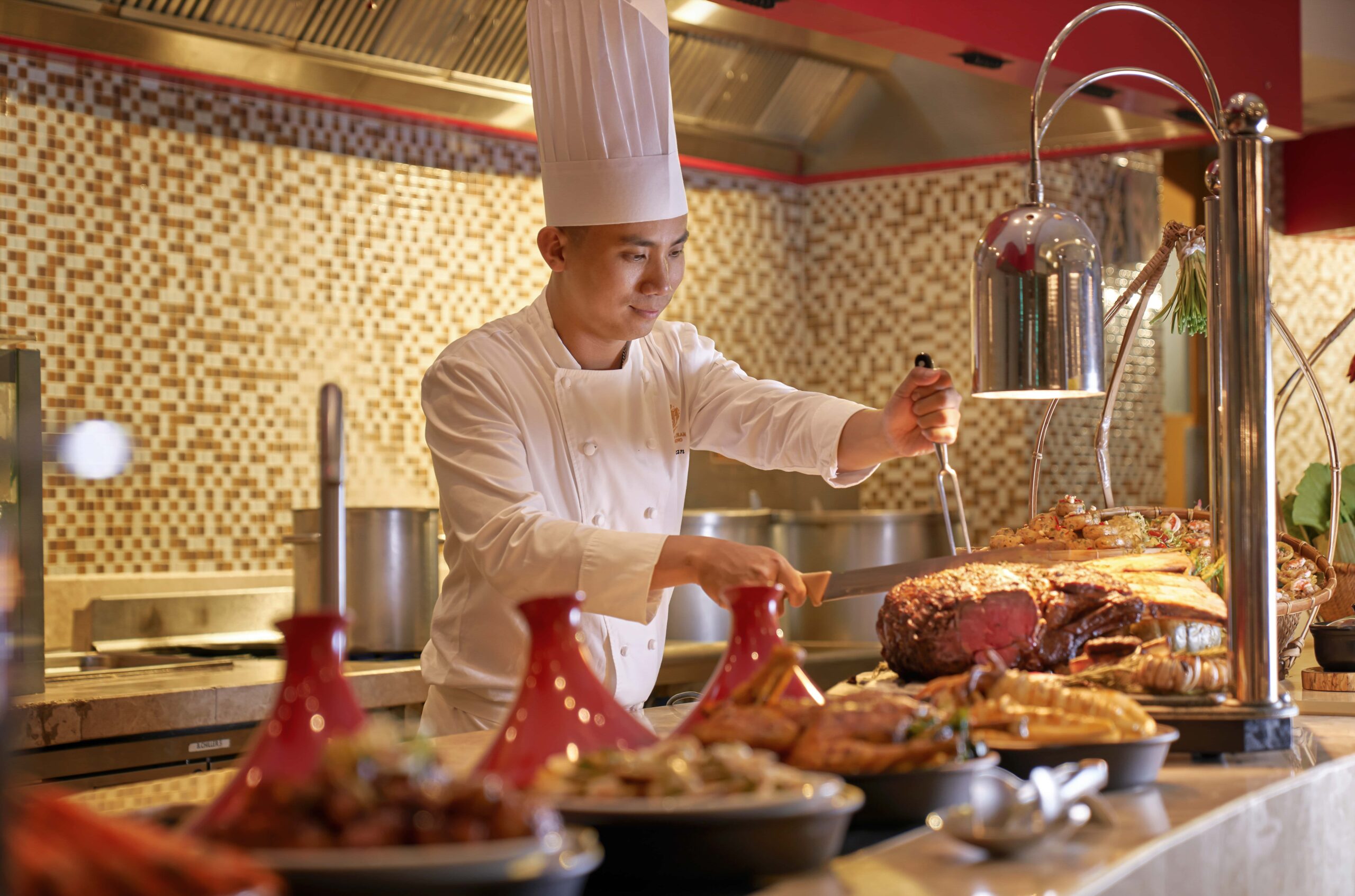 Nhà hàng tại The Grand Hồ Tràm