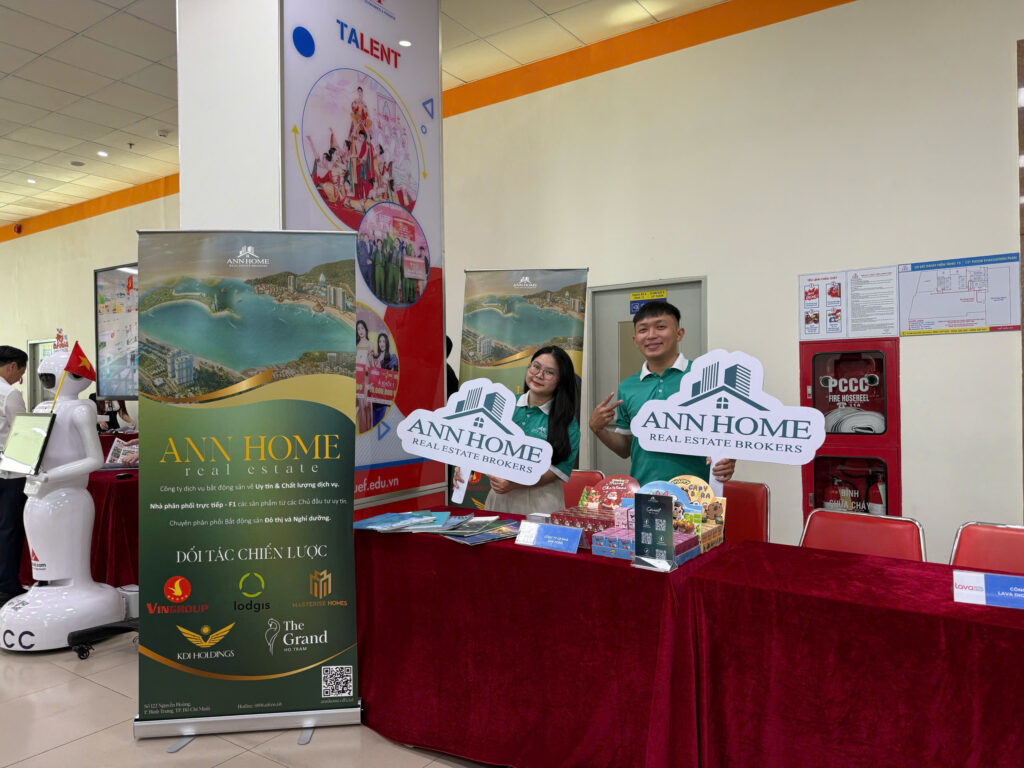 Gian hàng Ann Home tại UEF ngày 05/12