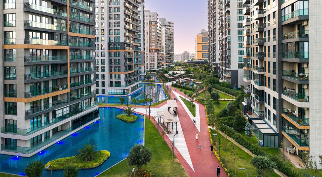 Khảo sát sảnh và tiện ích tòa nhà trước khi mua căn hộ