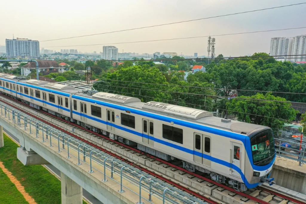 Metro số 1 tạo thêm một phương thức di chuyển mới cho người dân TP.HCM